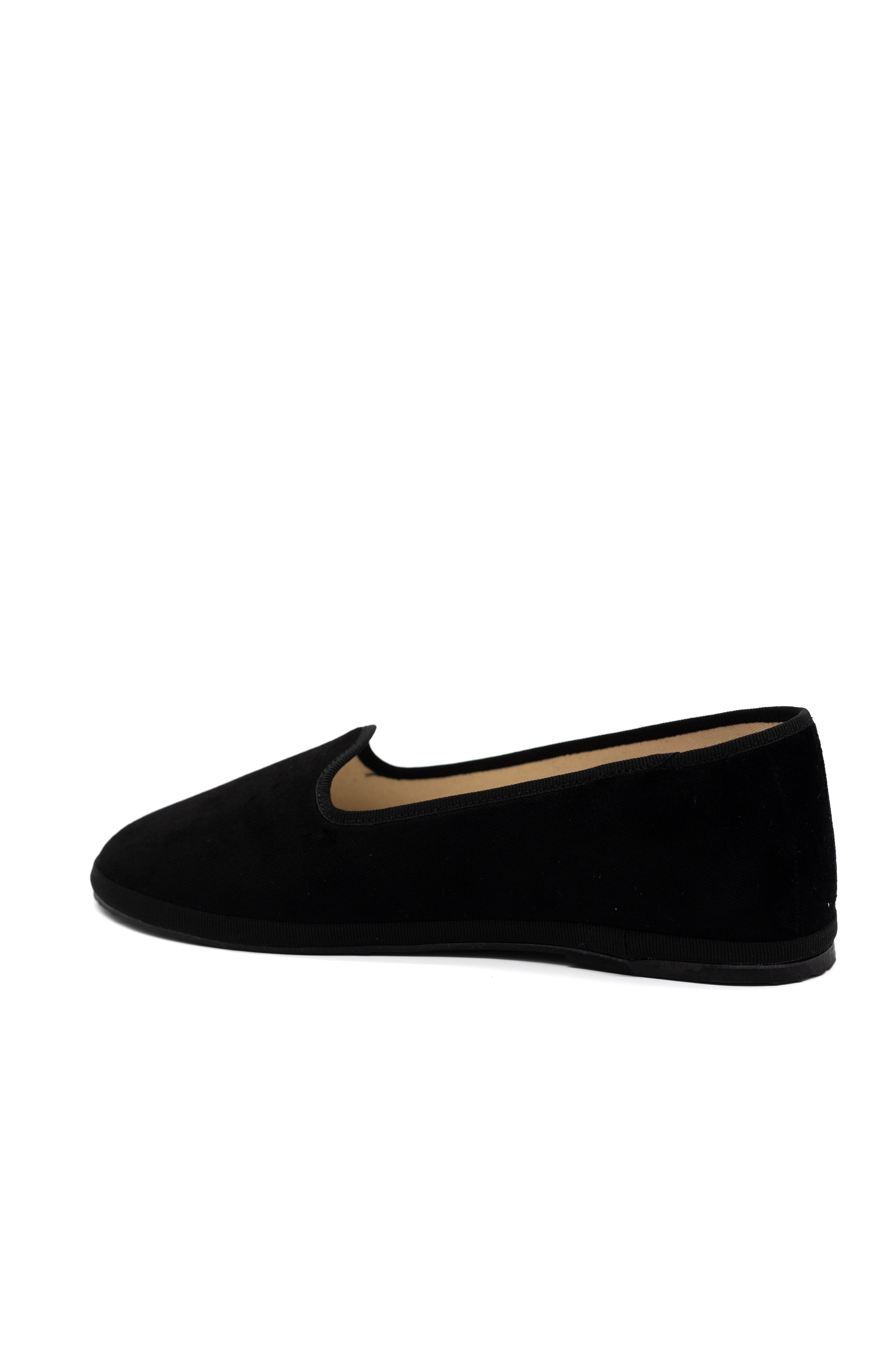 Handcrafted Gondolina Pellestrina flats for women in black velvet, authentic Venetian style, back view