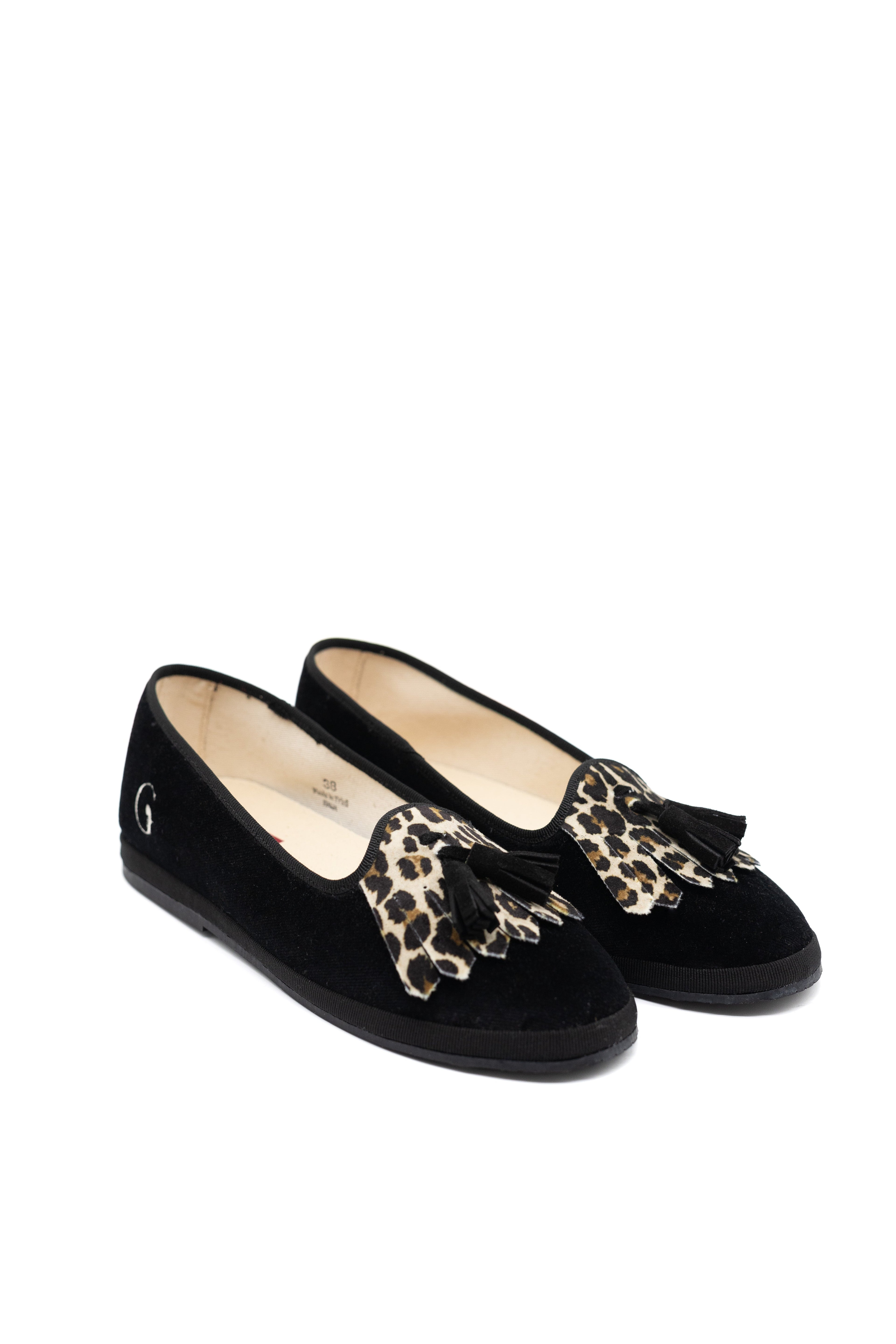 Handcrafted Gondolina Olympia tassel flats in black and leopard fringe in velvet for women, featuring authentic Venetian design, close-up