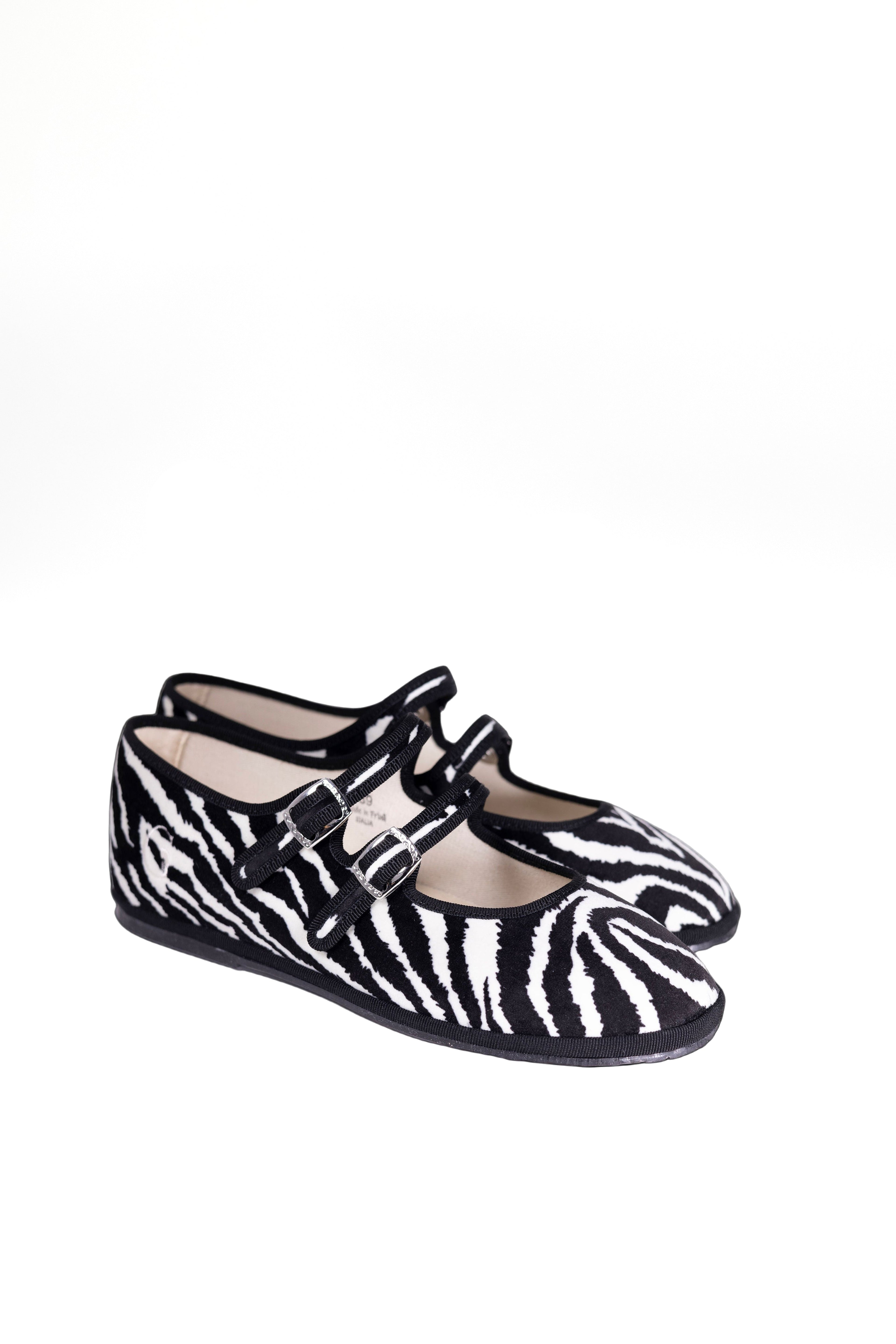 Handcrafted Gondolina Zebra Mary Jane in zebra print velvet fpr women, featuring authentic Venetian design, detail